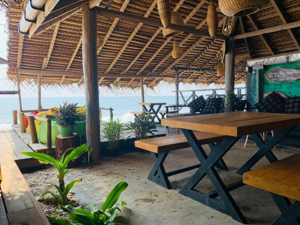 Backpack Beach Hostel & Reggae Bar Bussa المظهر الخارجي الصورة