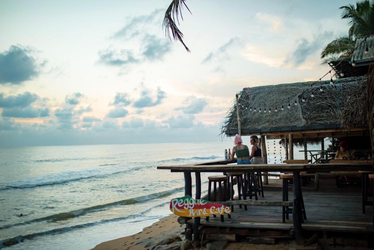 Backpack Beach Hostel & Reggae Bar Bussa المظهر الخارجي الصورة