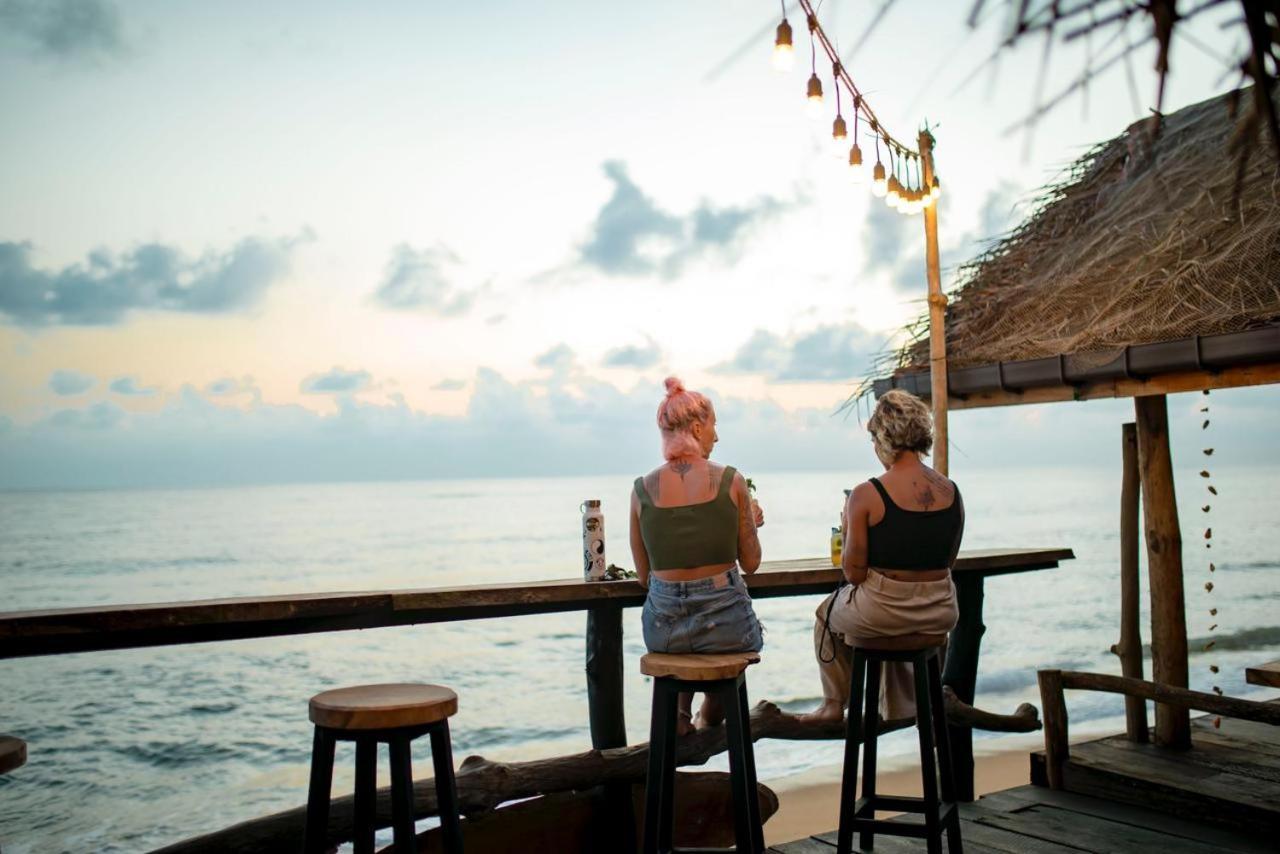 Backpack Beach Hostel & Reggae Bar Bussa المظهر الخارجي الصورة