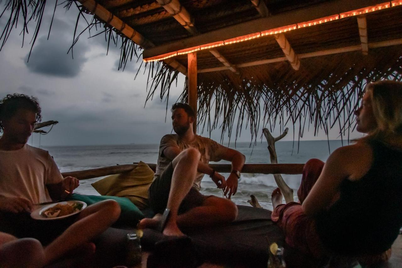 Backpack Beach Hostel & Reggae Bar Bussa المظهر الخارجي الصورة