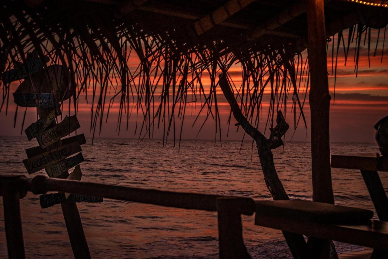 Backpack Beach Hostel & Reggae Bar Bussa المظهر الخارجي الصورة